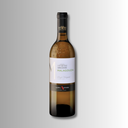 „Flasche Alpha Estate Malagouzia Single Vineyard vor hellem Hintergrund“