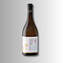 „Flasche Alpha Estate Sauvignon Blanc Fumé vor hellem Hintergrund“