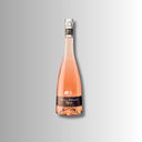 Roséflasche Mega Spileo mit schlanker Form, lachsfarbener Tönung und dunklem Etikett vor hellem Hintergrund.