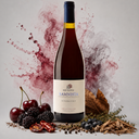 „Flasche Kir-Yianni Ramnista Xinomavro mit Kirschen, dunklen Beeren, Kräutern, Tabakblatt und Gewürzen“